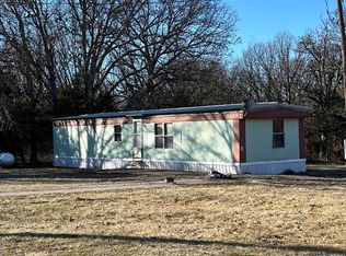 910 Cooper Dr, Mountain Grove, MO 65711