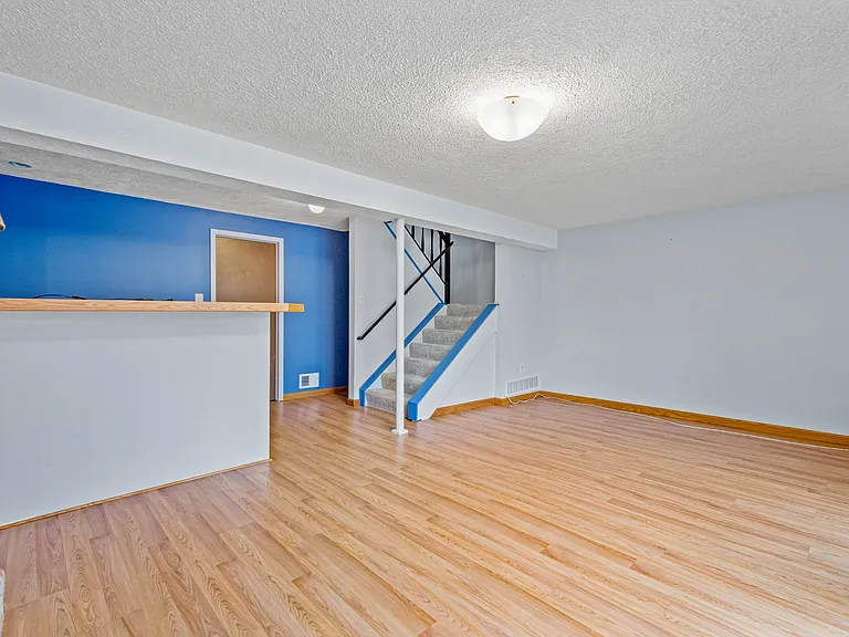 706 Wheatland Cir — Photo 12