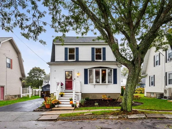 74 Fairview Ave, Peabody, MA 01960