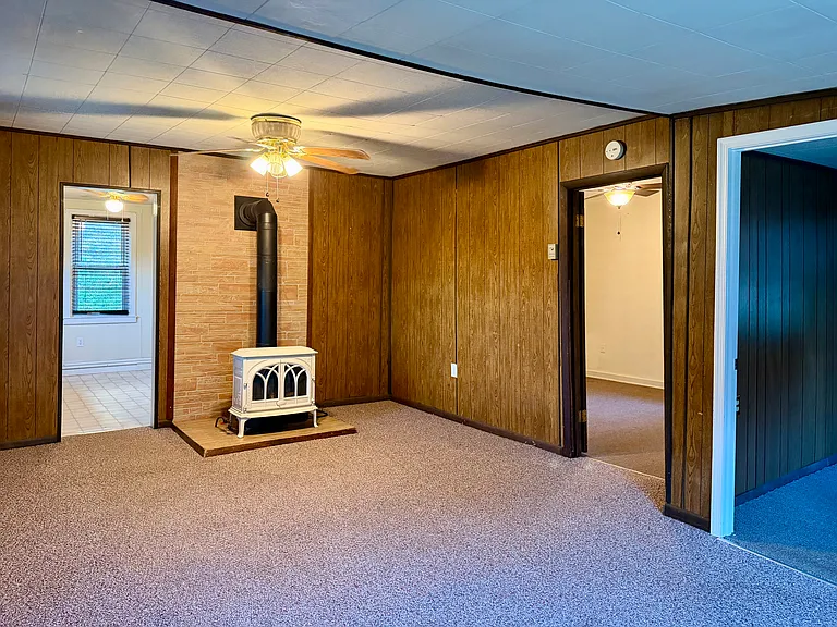 241 Harpers Hollow Ln — Photo 4