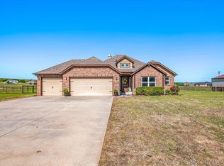 14220 N Sandstone Ave, Skiatook, OK 74070