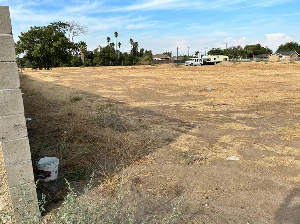 222 W El Dorado St, Fresno, CA 93706