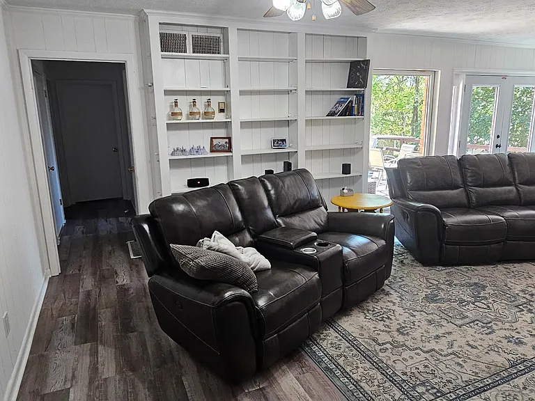129 Lorraine Dr — Photo 23
