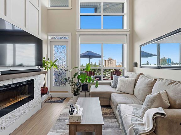 4th image of 22335 McIntosh Ave #607