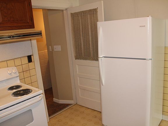Nearly new refrigerator