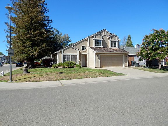 2nd image of 8205 Westport Cir