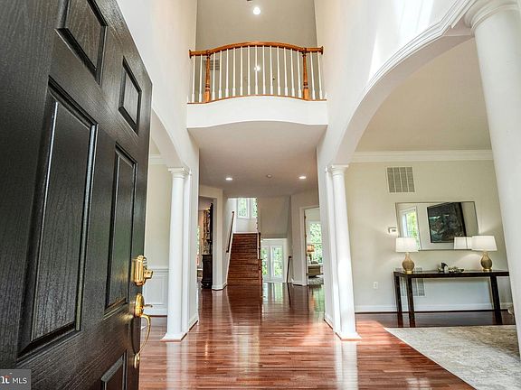 4th image of 106 Calvary Ct SE