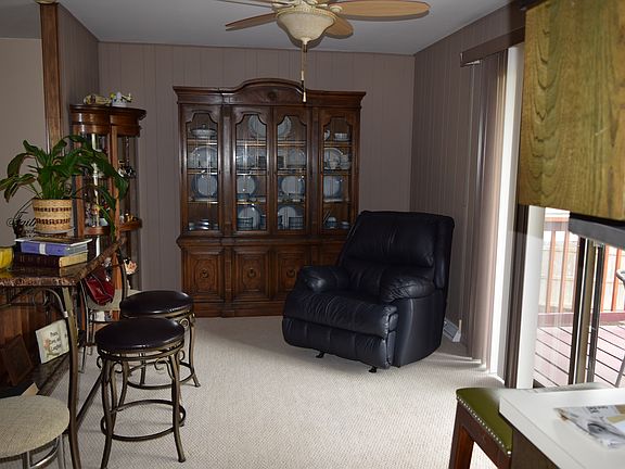 5th image of 2030 Schweitzer Dr