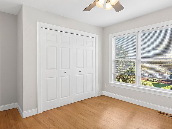 4th image of 12 Carter Ln