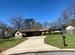 206 Dilling Lake Dr, Monroe, LA 71203