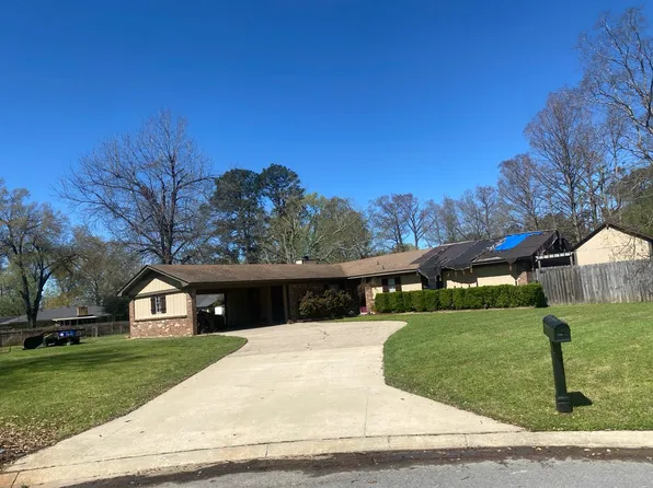 206 Dilling Lake Dr, Monroe, LA 71203