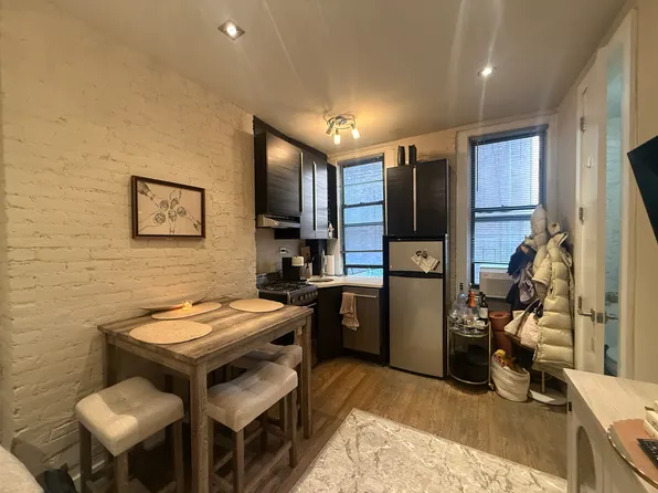 1481 York Ave, New York, NY