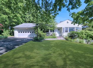 254 Hawthorne Dr, Fairfield, CT 06825