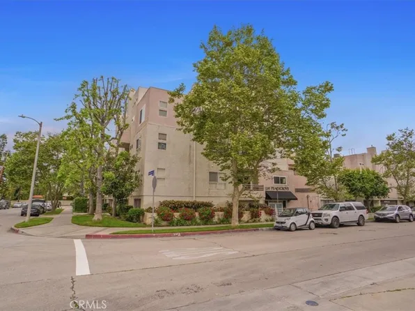 11230 Peach Grove St APT 206, North Hollywood, CA 91601