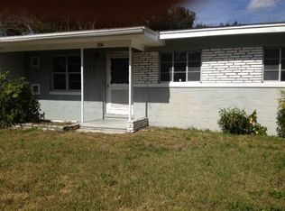 2014 Helms Ave, Leesburg, FL 34748