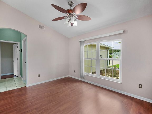 5th image of 226 Carlyle St