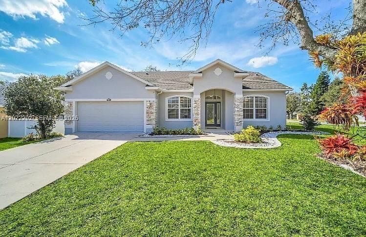 1st image of 3837 Fallscrest Cir