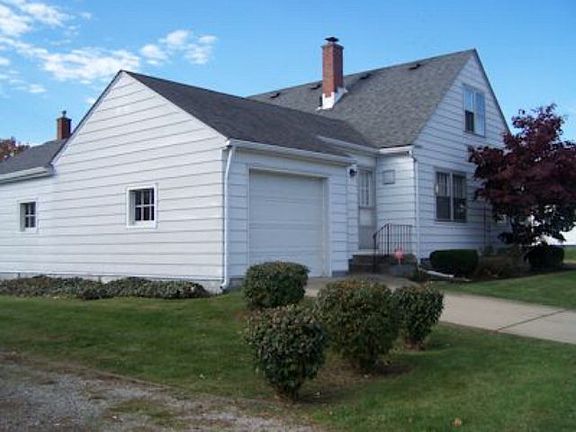 5th image of 761 Delano Ave
