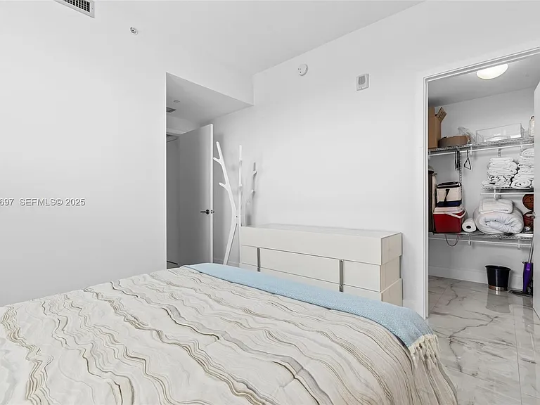 2900 NE 7th Ave #4004 — Photo 46