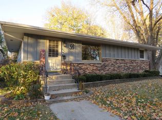 740 E Jackson St, Morris, IL 60450