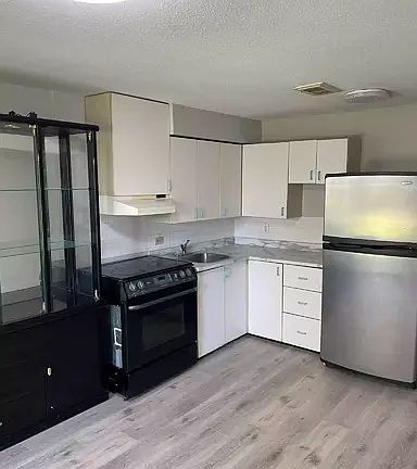 2nd image of 14023 78th Ave #1B
