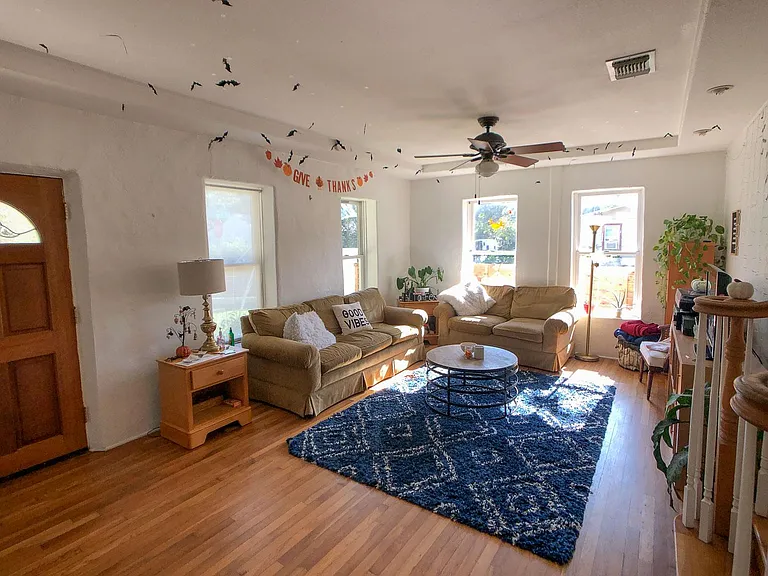 5100 Avenue H #A — Photo 4