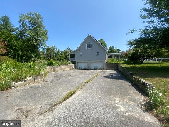 2nd image of 850 Arthursville Rd