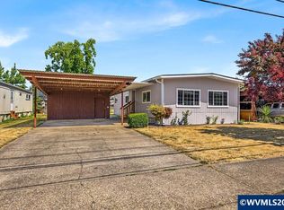 1535 NW 2nd St, McMinnville, OR 97128