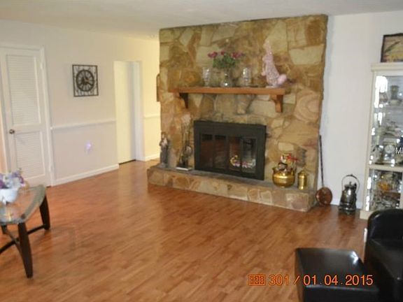 5th image of 503 Shore Dr E