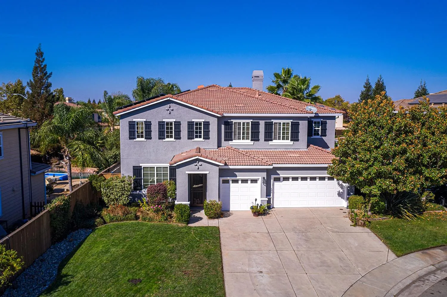 304 Moraga Pl photo 1