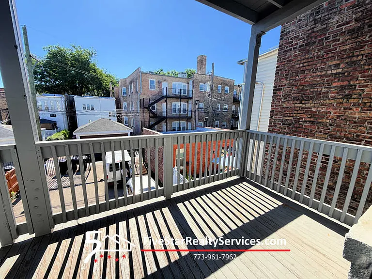 4729 N Saint Louis Ave #2 — Photo 9