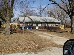 612 W Walnut St, Riley, KS 66531
