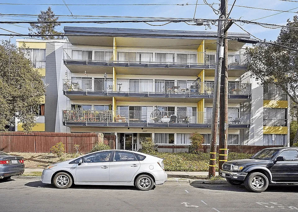 Building Photo 5