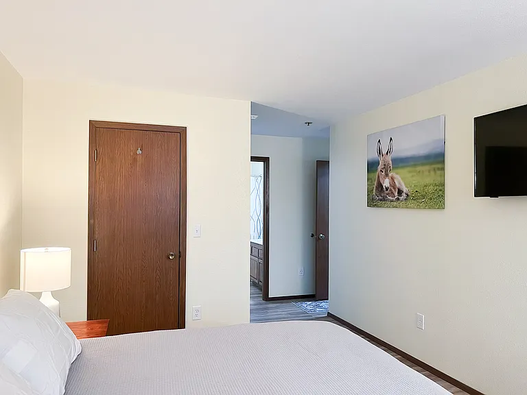 380 E 11th Ave #124-1 — Photo 4