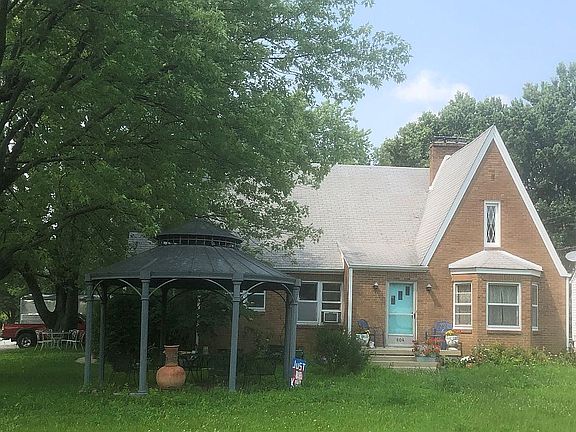 Large front yard 