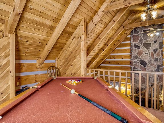 9th image of 2752 Blue Springs Way