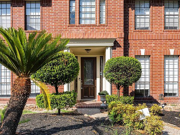 4th image of 5211 Gladehill Dr