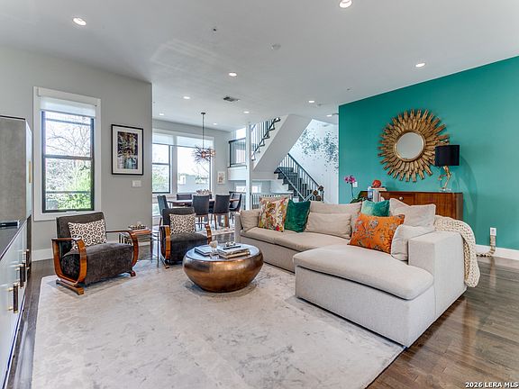 4th image of 318 W Grayson St, Unit 602