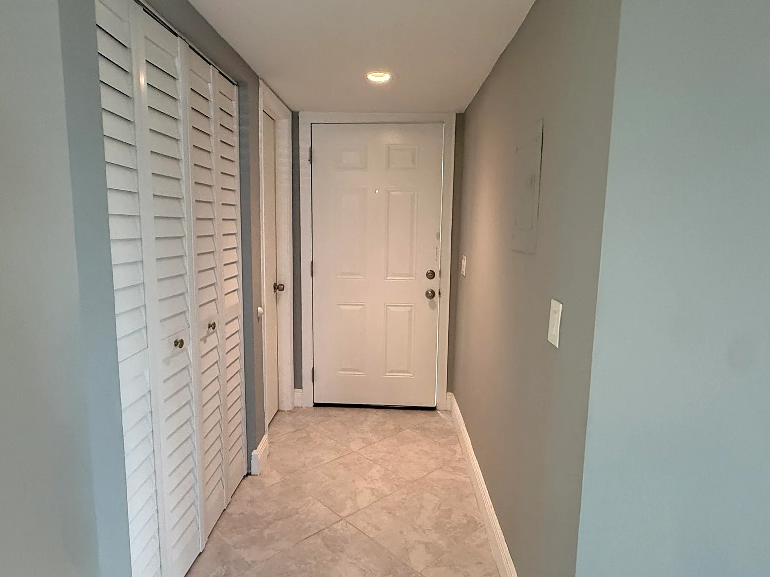 1 bed, 1.5 bath, 795 sqft, $1,700 — Photo 2