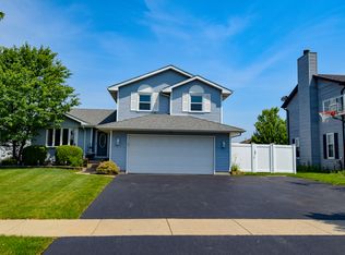 6515 Adamic Ln, Plainfield, IL 60586
