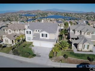 13 Via Palmieki Ct, Lake Elsinore, CA 92532