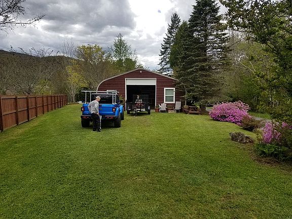 3rd image of 144 Blaine Norwood Rd