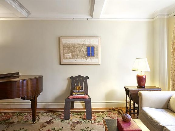 2nd image of 1435 Lexington Ave APT 2C