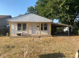 1615 Dunn Ave, Clinton, OK 73601
