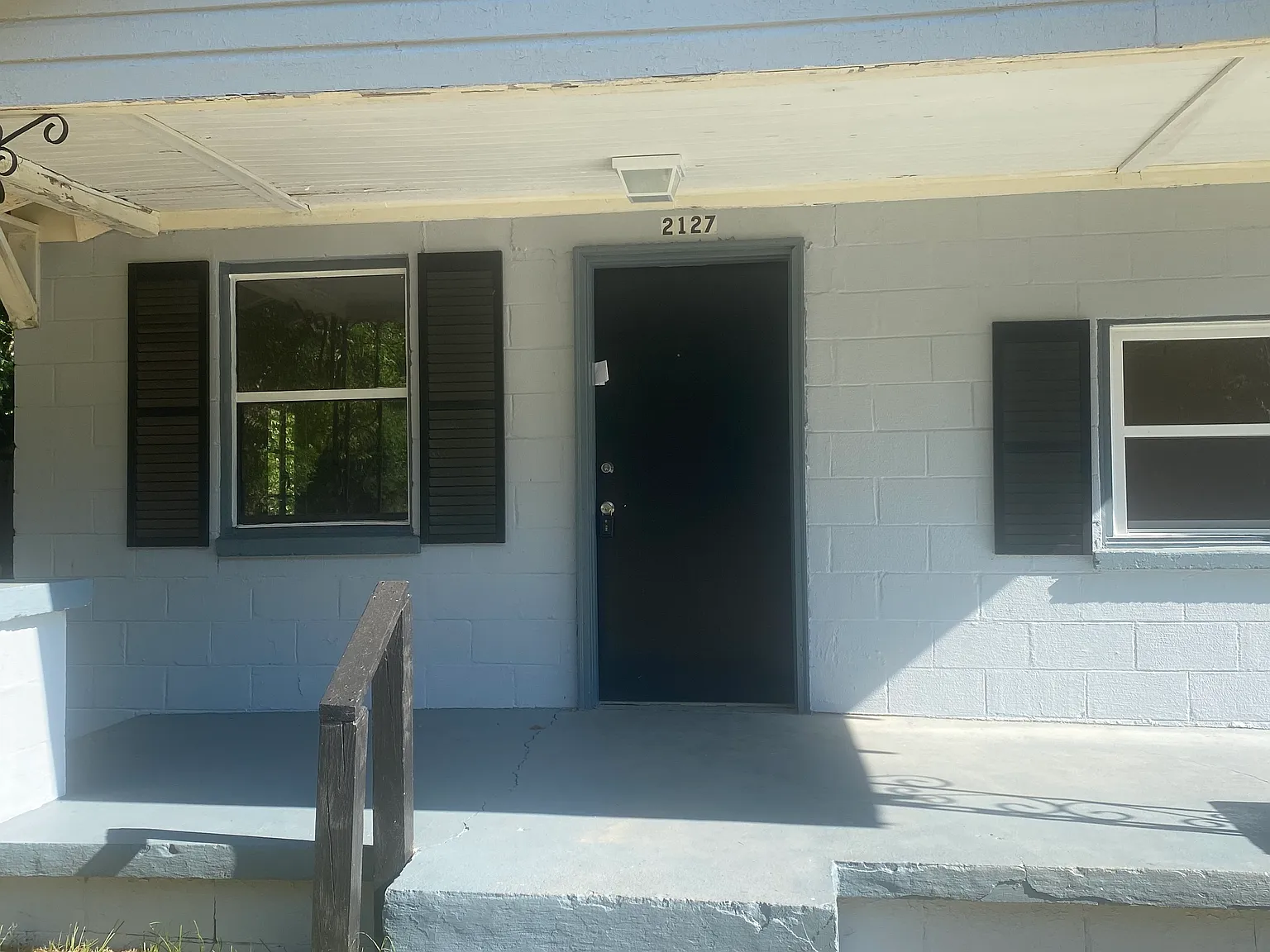 3 bed, 850 sqft, $1,200 — Photo 2