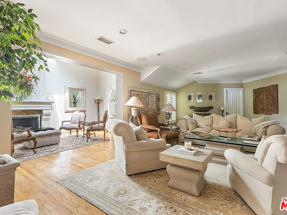 4th image of 5630 Valley Oak Dr