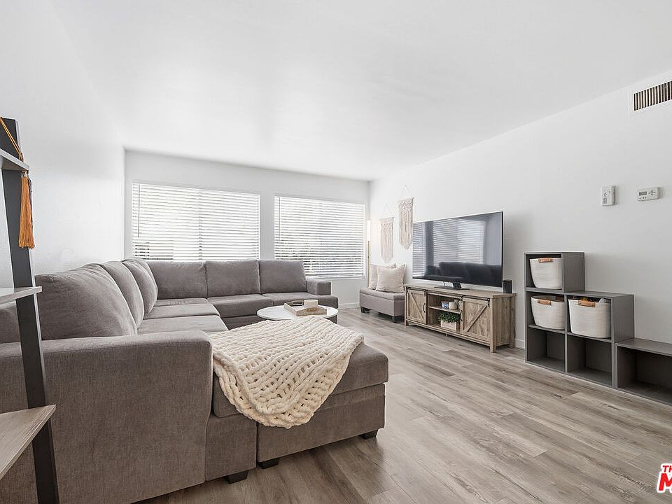 1st image of 23515 Lyons Ave Unit 233