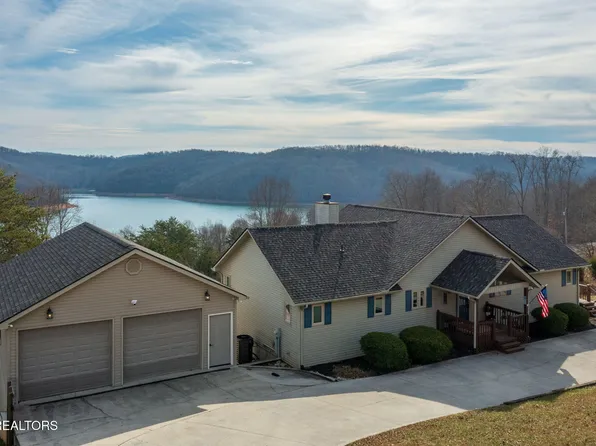 110 Little Deer Path Ln, La Follette, TN 37766