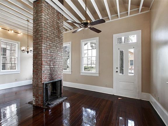3rd image of 526 Leontine St