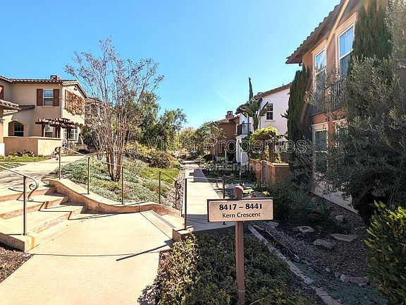 3rd image of 8421 Kern Cres